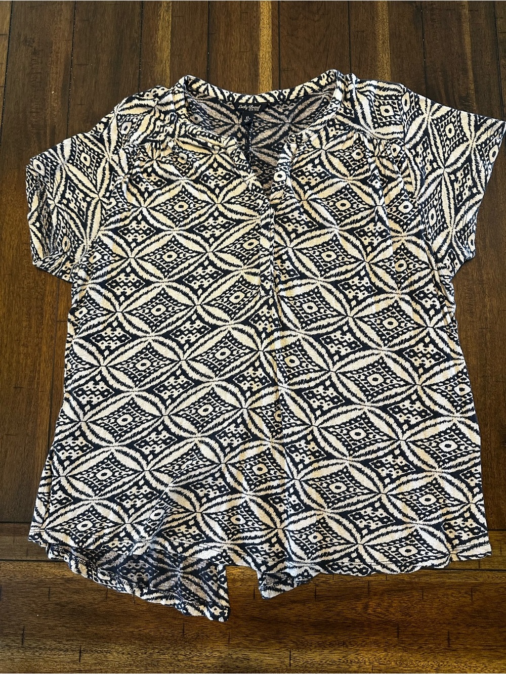 Lucky Brand Blue and White Geometric Short Sleeve Blouse